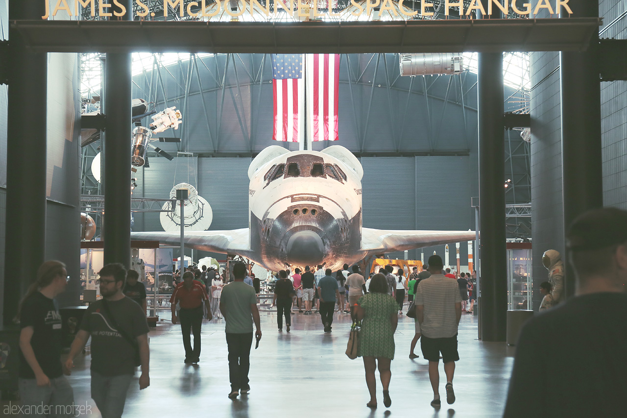 Celestial Voyage Foto von Visitors explore space history at the Udvar-Hazy Center, with a retired space shuttle as centerpiece in Washington, D.C.